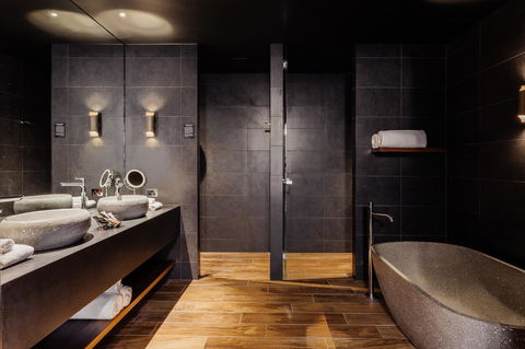 MACq 01 Hotel - Lightning Ridge Tourism 8