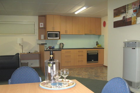 Barclay Motor Inn - Lightning Ridge Tourism 29