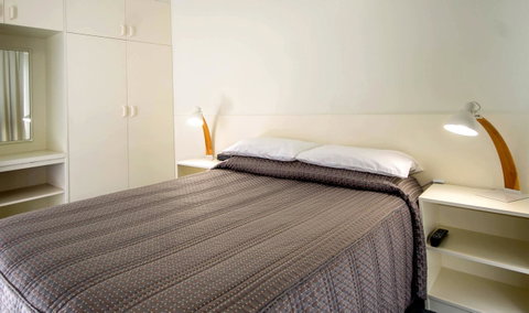 Barclay Motor Inn - Lightning Ridge Tourism 24
