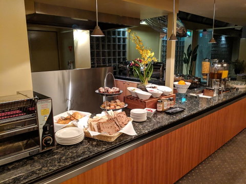 Salamanca Inn - Lightning Ridge Tourism 1