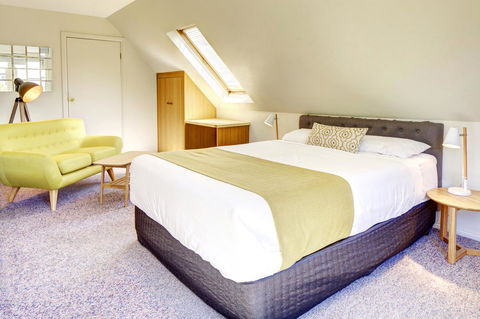 The Richmond Arms Hotel - Lightning Ridge Tourism 7