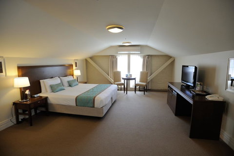 Launceston Central Apartment Hotel Official - Lightning Ridge Tourism 26