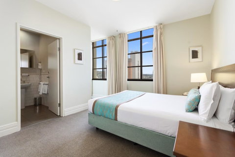 Launceston Central Apartment Hotel Official - Lightning Ridge Tourism 11