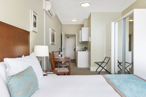 Launceston Central Apartment Hotel Official - Lightning Ridge Tourism 2
