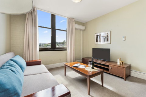 Launceston Central Apartment Hotel Official - Lightning Ridge Tourism 3