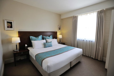 Launceston Central Apartment Hotel Official - Lightning Ridge Tourism 27
