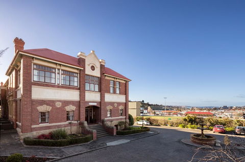 Rydges Hobart - Lightning Ridge Tourism 1