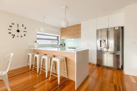 Kangaroo Bay Apartments - Lightning Ridge Tourism 40