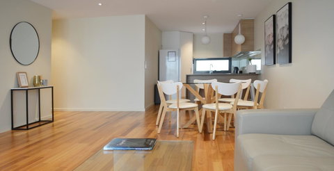 Kangaroo Bay Apartments - Lightning Ridge Tourism 14