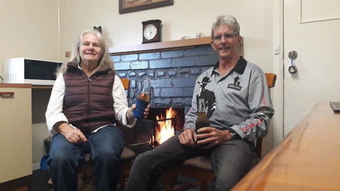 Maydena Chalet - Lightning Ridge Tourism 1