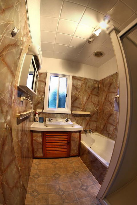 Maydena Chalet - Lightning Ridge Tourism 19