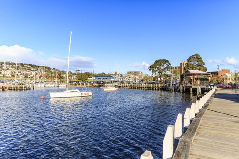 Bellerive Marina View Apartments NO 27 - Lightning Ridge Tourism 21