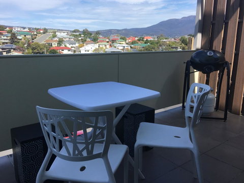 Bellerive Marina View Apartments NO 27 - Lightning Ridge Tourism 16