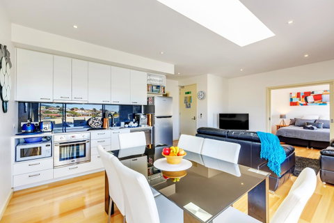 Bellerive Marina View Apartments NO 27 - Lightning Ridge Tourism 0