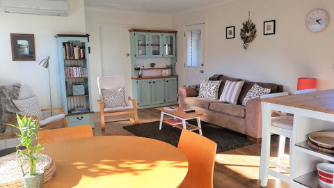 Driftwood-Cottage - Lightning Ridge Tourism 3