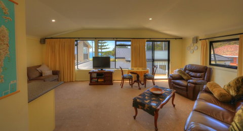 Birchwood On The River - Devonport, Tasmania - Self-Contained And Self-Catering Accommodation - Lightning Ridge Tourism 18