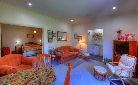 Birchwood On The River - Devonport, Tasmania - Self-Contained And Self-Catering Accommodation - Lightning Ridge Tourism 15