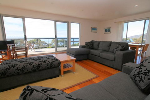 Suntrap Cove Bicheno - Lightning Ridge Tourism 31