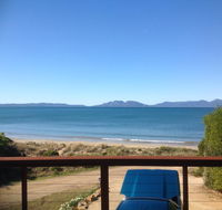 Swansea Beach House Oceanfront - Lightning Ridge Tourism