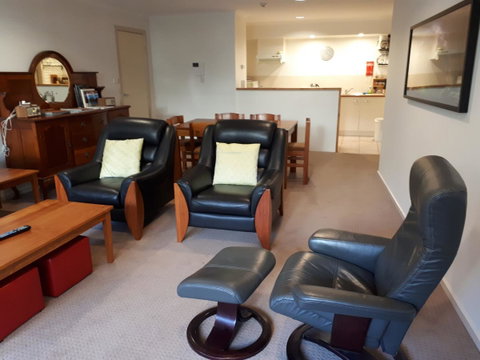 Jenatt Apartments Salamanca - Lightning Ridge Tourism 9
