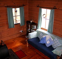 Cradle Mountain Love Shack - Lightning Ridge Tourism