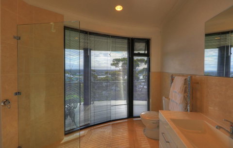 Sheer Pleasure Accommodation - Lightning Ridge Tourism 2