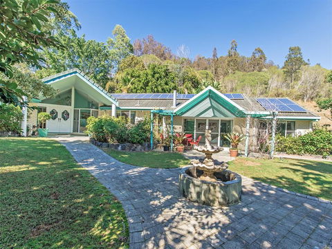Noosa Hinterland Spectacular Boutique Guesthouse - Lightning Ridge Tourism 0