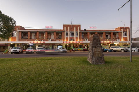 North Gregory Hotel - Lightning Ridge Tourism 0