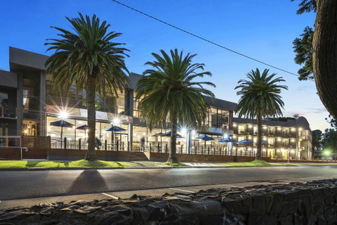 North Pier Hotel - Lightning Ridge Tourism 0