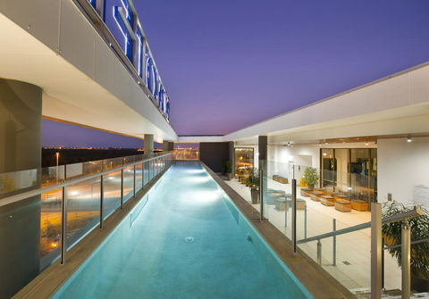 Novotel Brisbane Airport - Lightning Ridge Tourism 3
