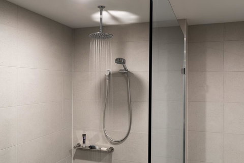 Novotel Perth Murray Street - Lightning Ridge Tourism 3