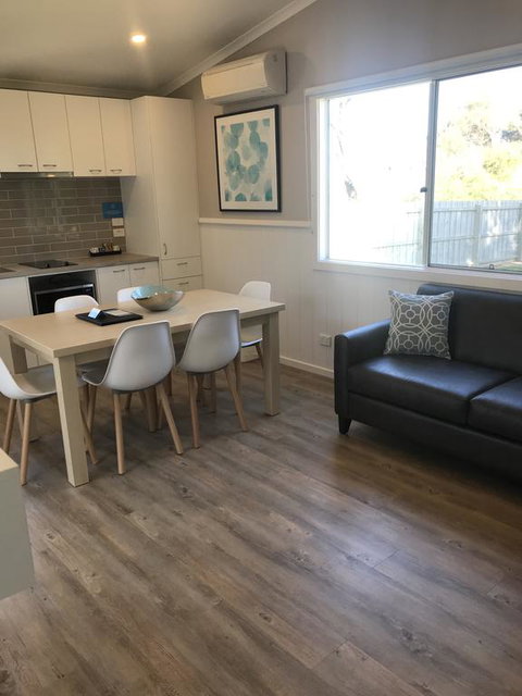 NRMA Portland Bay Holiday Park - Lightning Ridge Tourism 2