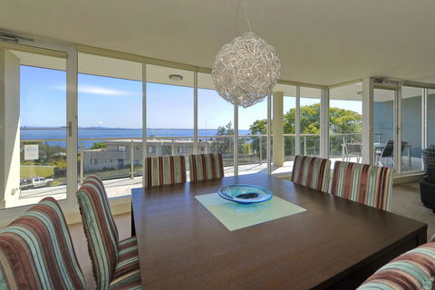 Oasis, Unit 9/5 Laman Street - Lightning Ridge Tourism 3