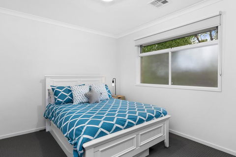 OCEAN BREEZE Family Home - Lightning Ridge Tourism 3