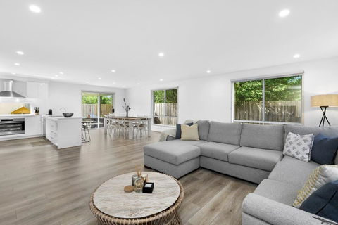 OCEAN BREEZE Family Home - Lightning Ridge Tourism 2