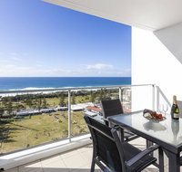 Ocean Pacific Resort - Official - Lightning Ridge Tourism