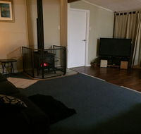 Ocean Song Cottage - Lightning Ridge Tourism