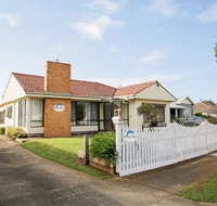 Ocean views - Lightning Ridge Tourism