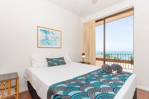 OCEAN VIEWS 10 - Lightning Ridge Tourism 3