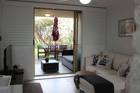OCEANSIDE 19 - Lightning Ridge Tourism 1
