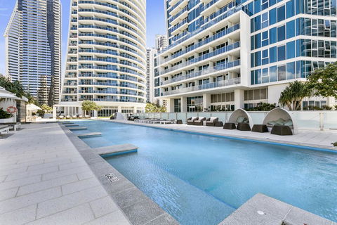 Orchid Residences - HR Surfers Paradise - Lightning Ridge Tourism 0