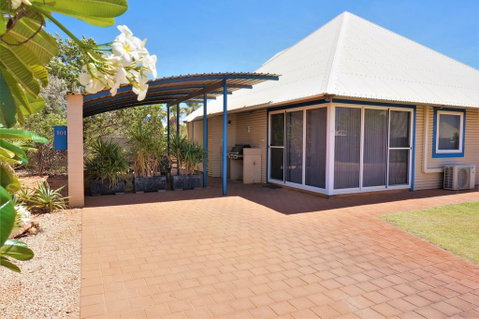 Osprey Holiday Village Unit 101/2 Bedroom - Lightning Ridge Tourism 0