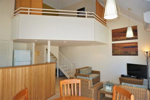 Osprey Holiday Village Unit 101/2 Bedroom - Lightning Ridge Tourism 1