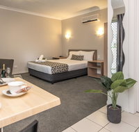 Pacific Coast Motel - Lightning Ridge Tourism