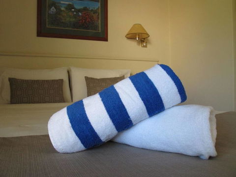 PALM COVE HAVEN APARTMENT - Lightning Ridge Tourism 1