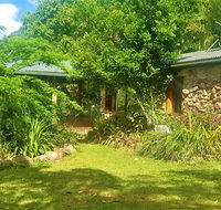 Palm Grove Rainforest Retreat - Lightning Ridge Tourism