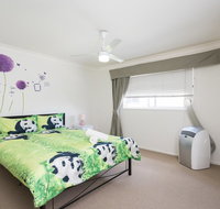 Panda Holiday -Close Mountain Ocean Pet Friendly - Lightning Ridge Tourism