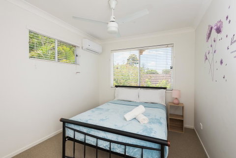 Panda Holiday -Close Mountain Ocean Pet Friendly - Lightning Ridge Tourism 2