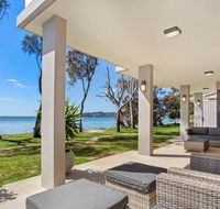 Paradise Beach House - Waterfront with Heated Pool - Lightning Ridge Tourism