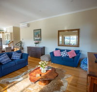 Paula's Place 8 Ti Tree Close Robe - Lightning Ridge Tourism